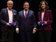 Reconocidas fundaciones premiadas en el evento navideño de la Fundación Cofares