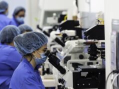 Robert Edwards y su impacto en la fertilidad moderna