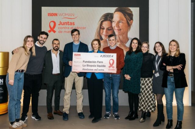 ISDIN_dona_25000_euros_a_la_Fundacion_FERO_para_la_lucha_contra_el_cancer_de_mama.jpg