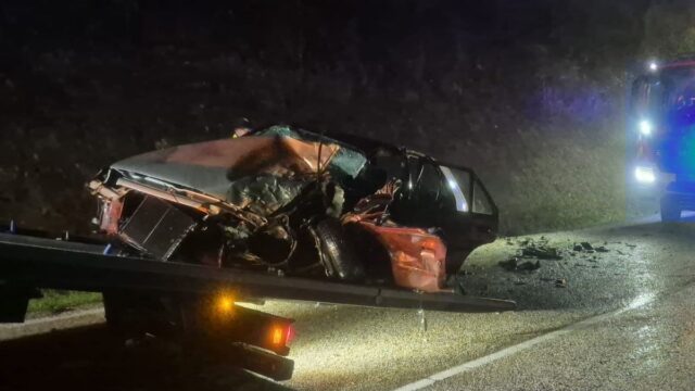 Imagen del estado del vehículo tras la colisión (GES de Muíños / Guardia Civil)