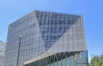 Da 0,84 en alcoholemia, se salta un Stop y deja un herido: piden cárcel y cuatro años sin carné en Xinzo