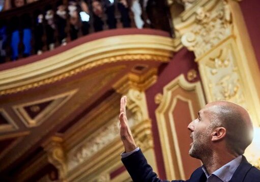 Jácome va a la ópera y su reacción incendia redes: la inesperada comparación con Chalamet que lo cambia todo