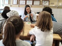 Madrid impulsa la enseñanza tecnológica sin dispositivos en las aulas