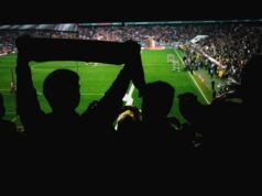 El Congreso respalda reforzar los protocolos en los estadios para combatir el odio en el deporte