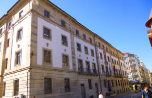 El golpe en un banco de Xinzo era solo una pieza de un fraude de 58.000 euros que recorrió media España