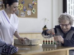 España refuerza la teleasistencia, la atención domiciliaria y las residencias ante el envejecimiento