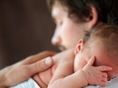 Cambios en el microbioma intestinal del bebé se vinculan con signos de TEA y TDAH